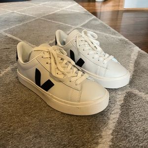 Veja Sneakers